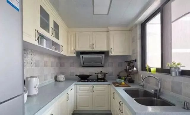 家居装修中常见的5种厨房格局设计，小户型也可以参考的哦！