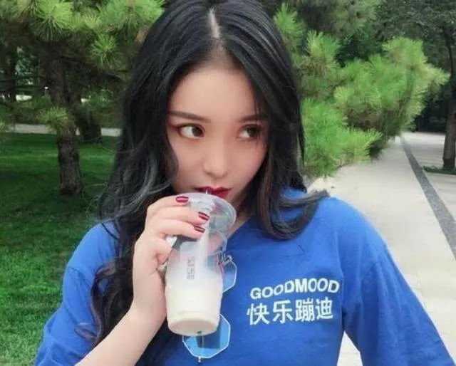 体操女神姚金男巅峰期为什么会退役？后来她有逆袭吗？