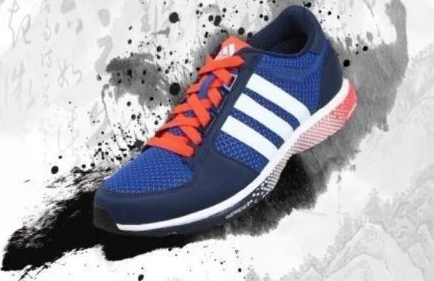 阿迪达斯有衣服吗 阿迪达斯有什么产品