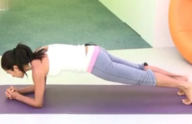 瑜伽减肚子动作 10分钟肚子瘦一圈(图)