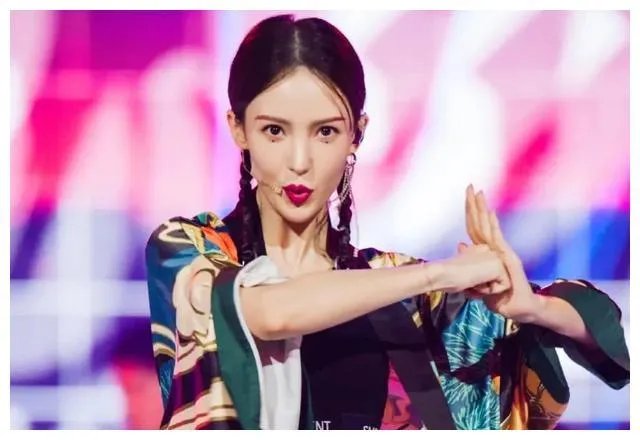 如何看待如今金晨的成功？