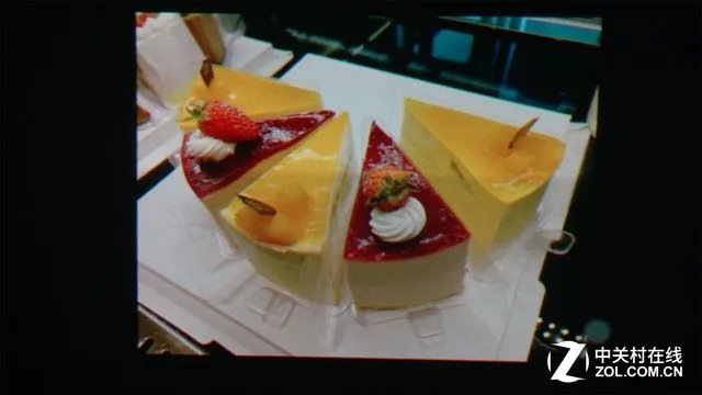 青橙VOGA 2 AI激光投影手机  把电影院装兜里