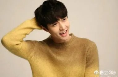 明星横店年度纳税曝光，张艺兴1913万第一，杨幂景甜超千万，你怎么看？