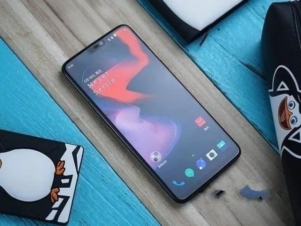 目前手机排名前十位的是哪些？