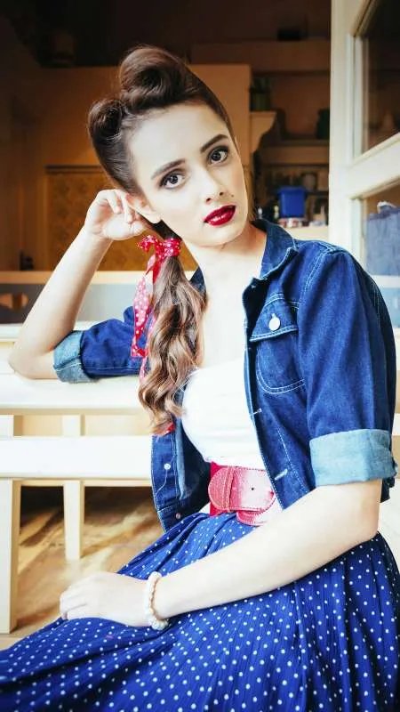 你身边最优秀的那个女生是什么样子？