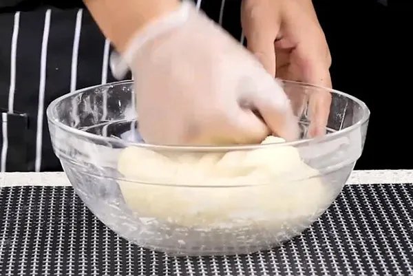 早餐油条怎么炸 炸油条的家常做法