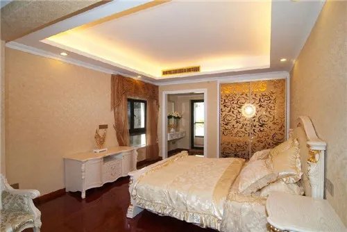 空调出风口怎么拆