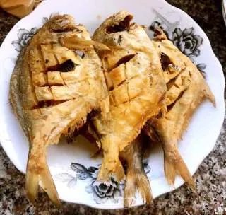 干烧鲳鱼
