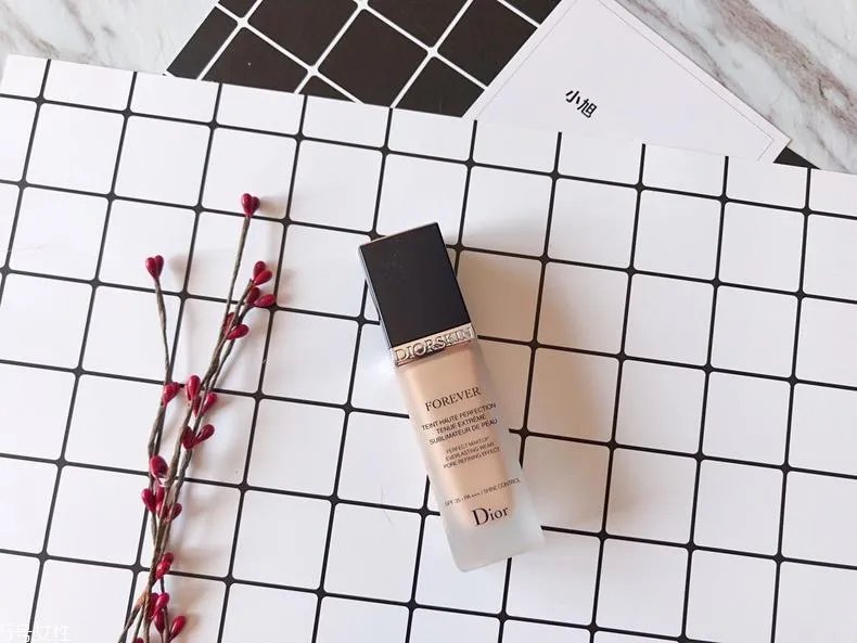 迪奥粉底液哪个系列好 迪奥粉底2018畅销产品盘点