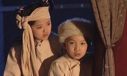 二月河的《康熙王朝》和《雍正王朝》都很不错，你更喜欢哪个呢？