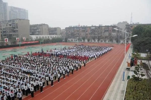 致远中学老师有日本人吗