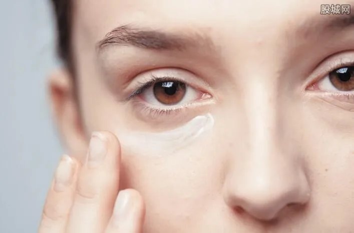 雅诗兰黛眼霜好用吗 雅诗兰黛小棕瓶多少钱