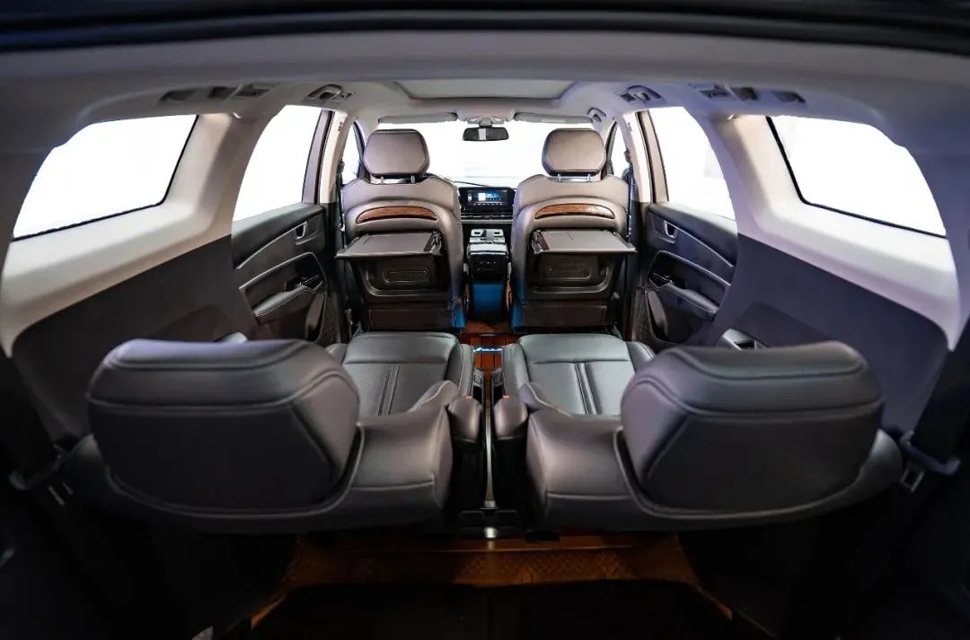 起售价8.58万元！大四座MPV五菱凯捷正式上市！