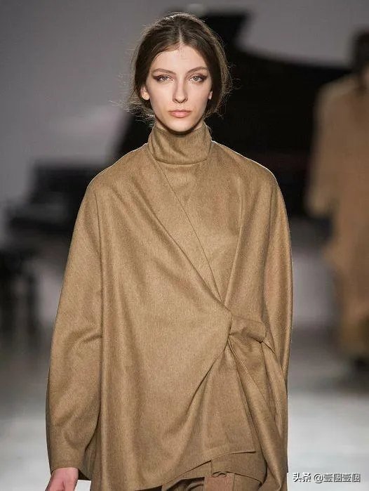 什么颜色百搭什么颜色显得奢华？