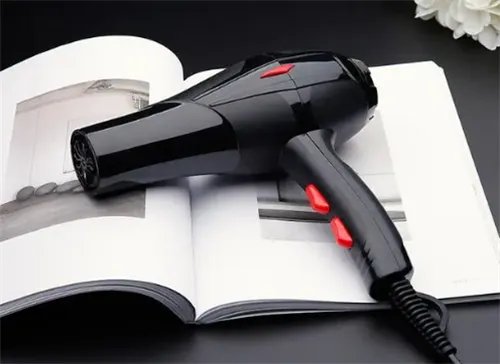 吹风机的功率一般多大