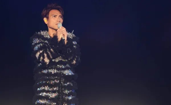 杨忠伟翻唱很火的歌