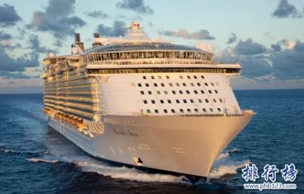 世界上最大的邮轮排名：体型秒杀航母，豪华程度完爆泰坦尼克号