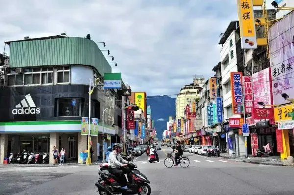 台湾省街道用大陆城市命名，你发现了吗？这是为何？