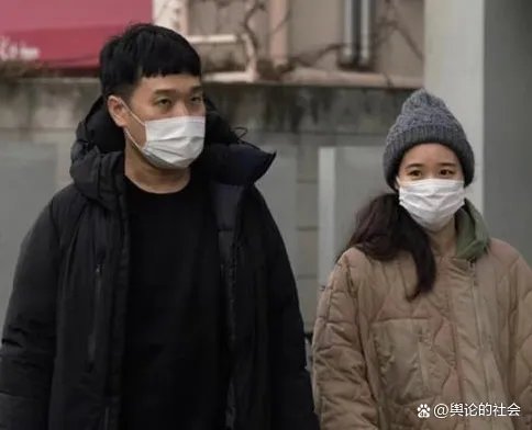 37岁苍井优升级当妈，结婚三年生下女儿，她的老公是谁？