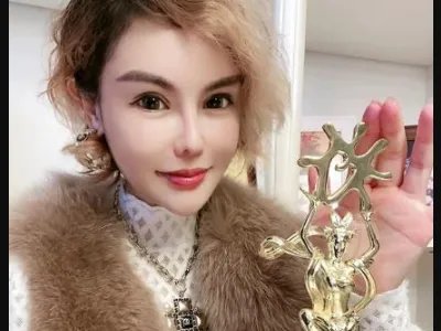 小影夫妇是谁？