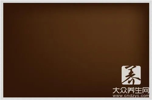 酒红色和咖啡色搭吗   