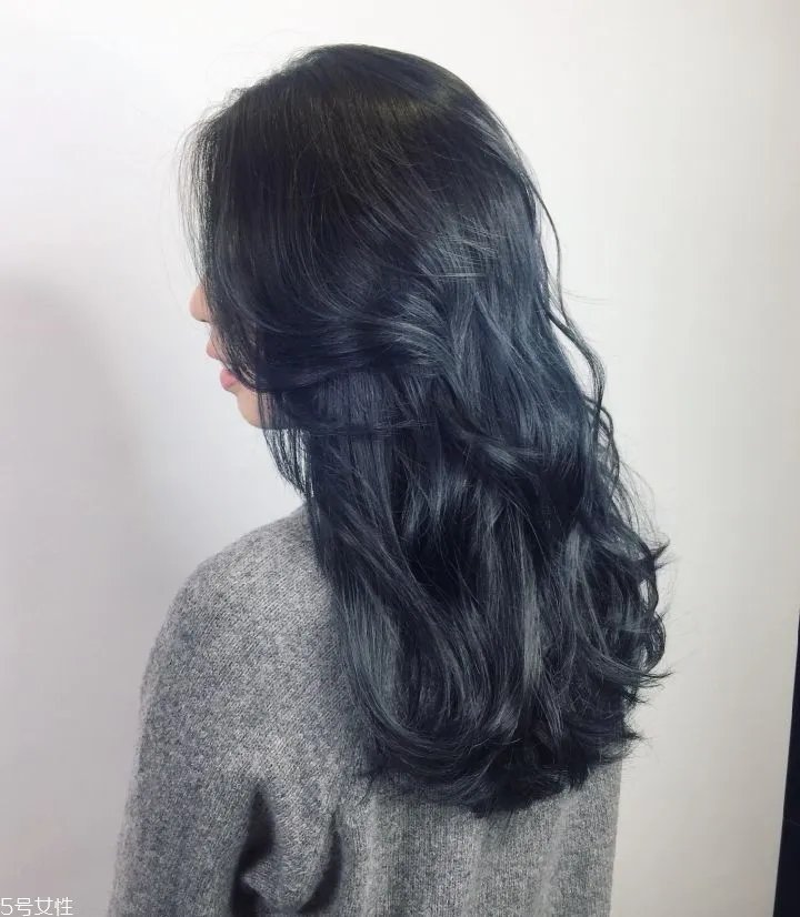 2022什么颜色的头发显得皮肤白 6款发色让你白一个色阶