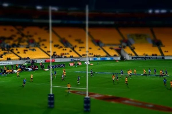 世界十大著名橄榄球运动员排行榜,汤姆·布雷迪榜首是nfl的标志