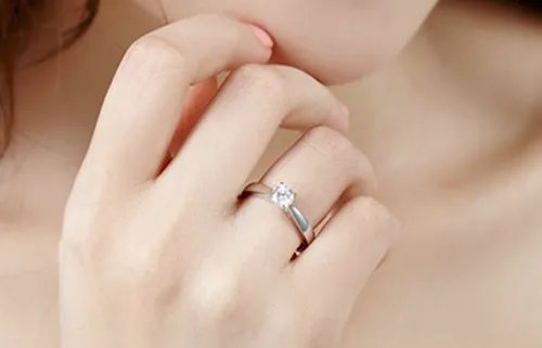 卡地亚对戒一对多少钱  对戒的寓意是什么