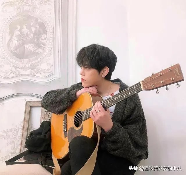 能详细介绍一下N.Flying(新飞)这个乐队吗？