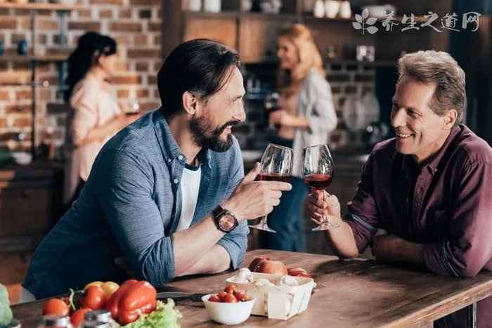 饮红酒有什么好处