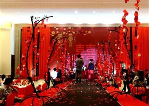 中式婚礼的特点有哪些   传统中式婚礼四大优势