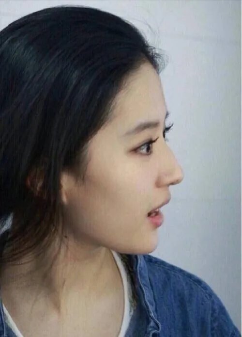 网红直播误关美颜