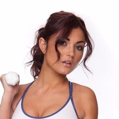 脸上为什么长斑呢