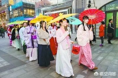 武汉的楚河汉街好玩吗？