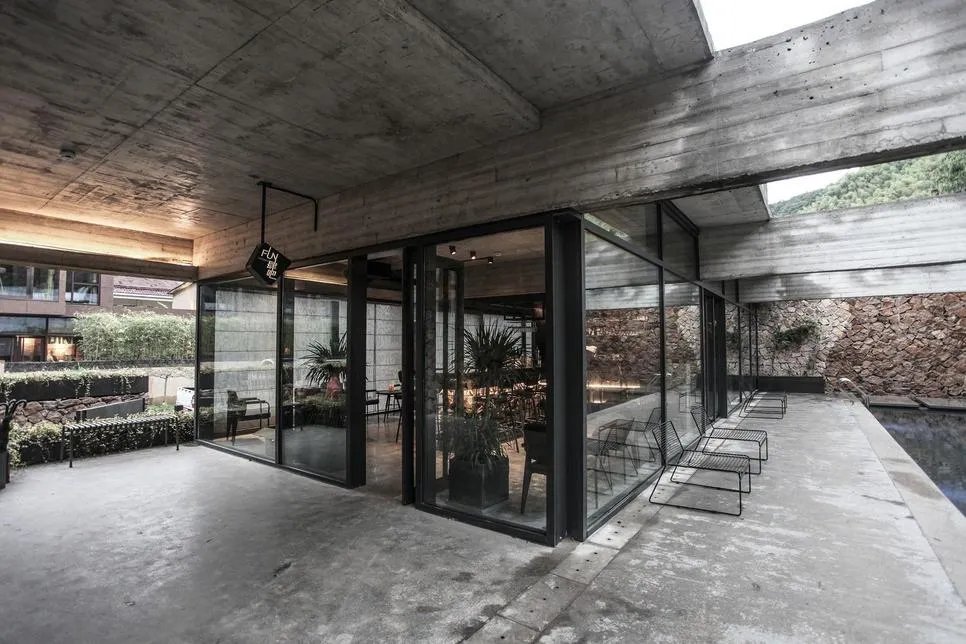 莫干山里的民宿设计地址：莫干山，湖州，浙江，中国位于莫干山山...