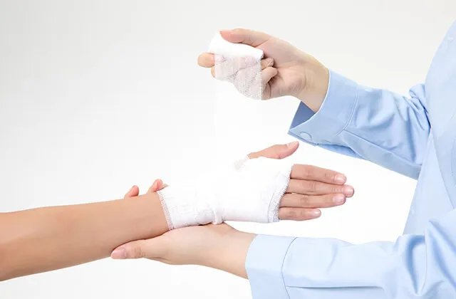 纱布绷带属于几类医疗器械 纱布绷带可以直接接触伤口吗