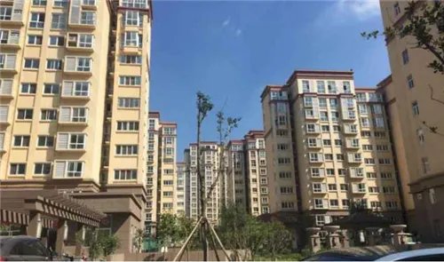 楼房漏雨归物业管理吗?