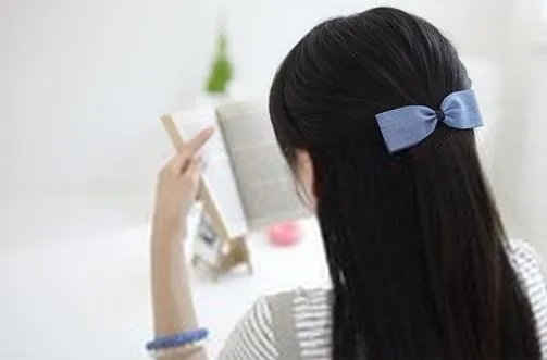 你身边最优秀的那个女生是什么样子？