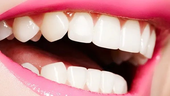 牙缝发黑怎么办