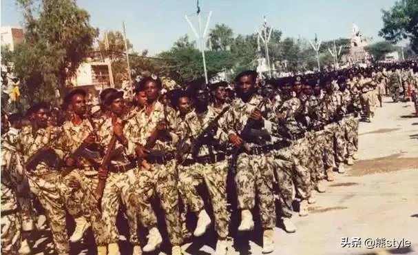 F5战斗机在二代机里算是最好的吗?