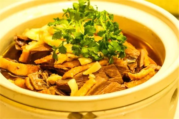 亳州十大美食店排行榜：苏小楼上榜，繁花音乐餐厅第一