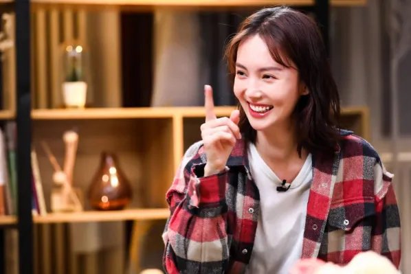 如何看待如今金晨的成功？