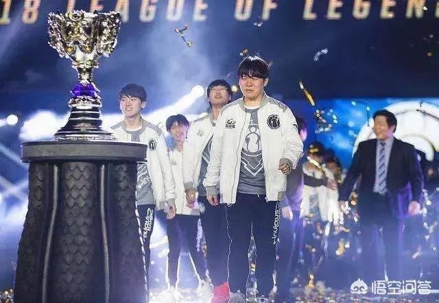 LOLIG输掉比赛后,JKL独自打车宁王通宵排位,王校长评论炸了,这是为何?