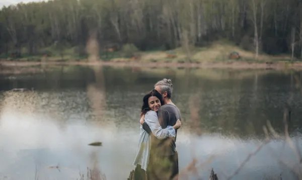 感情里女人彻底放下男人后,会怎样做?