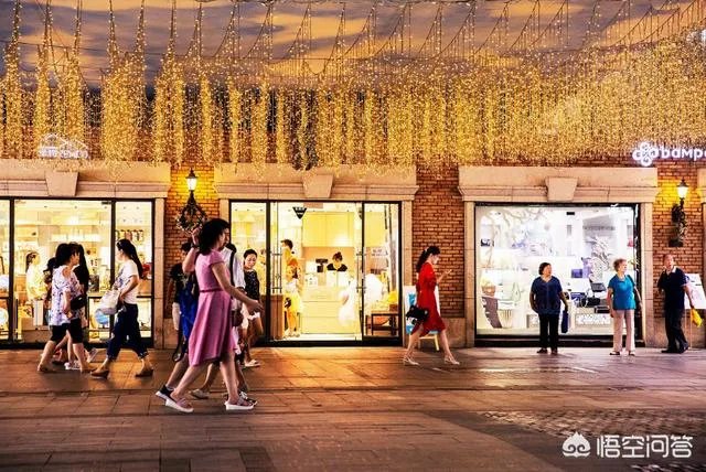 武汉的楚河汉街好玩吗？