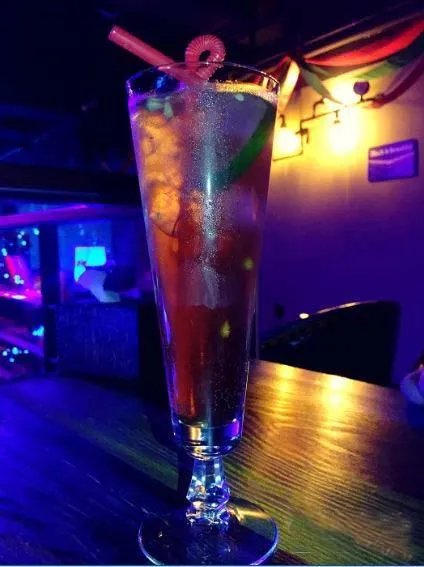 大连有哪些好玩的酒吧？