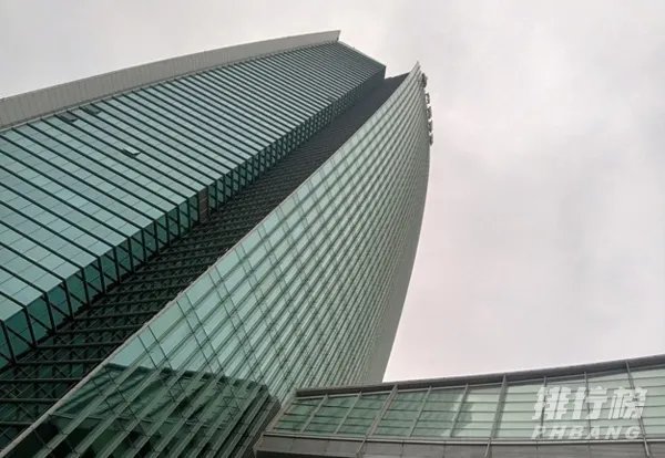 OPPOA72手机怎么样好用吗_OPPOA72手机详细参数配置