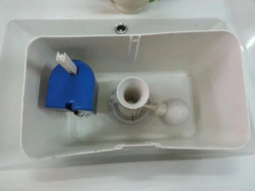 马桶水箱一直流水是怎么回事