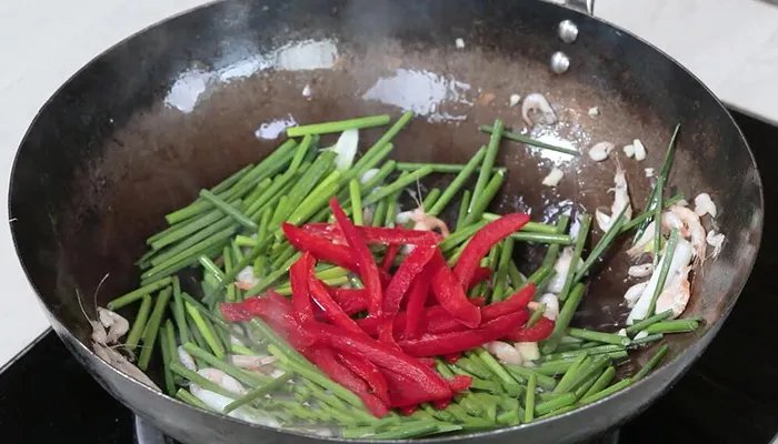 河虾怎么做好吃 炒河虾的家常做法