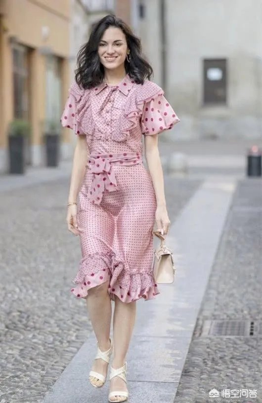 波点裙怎么搭配